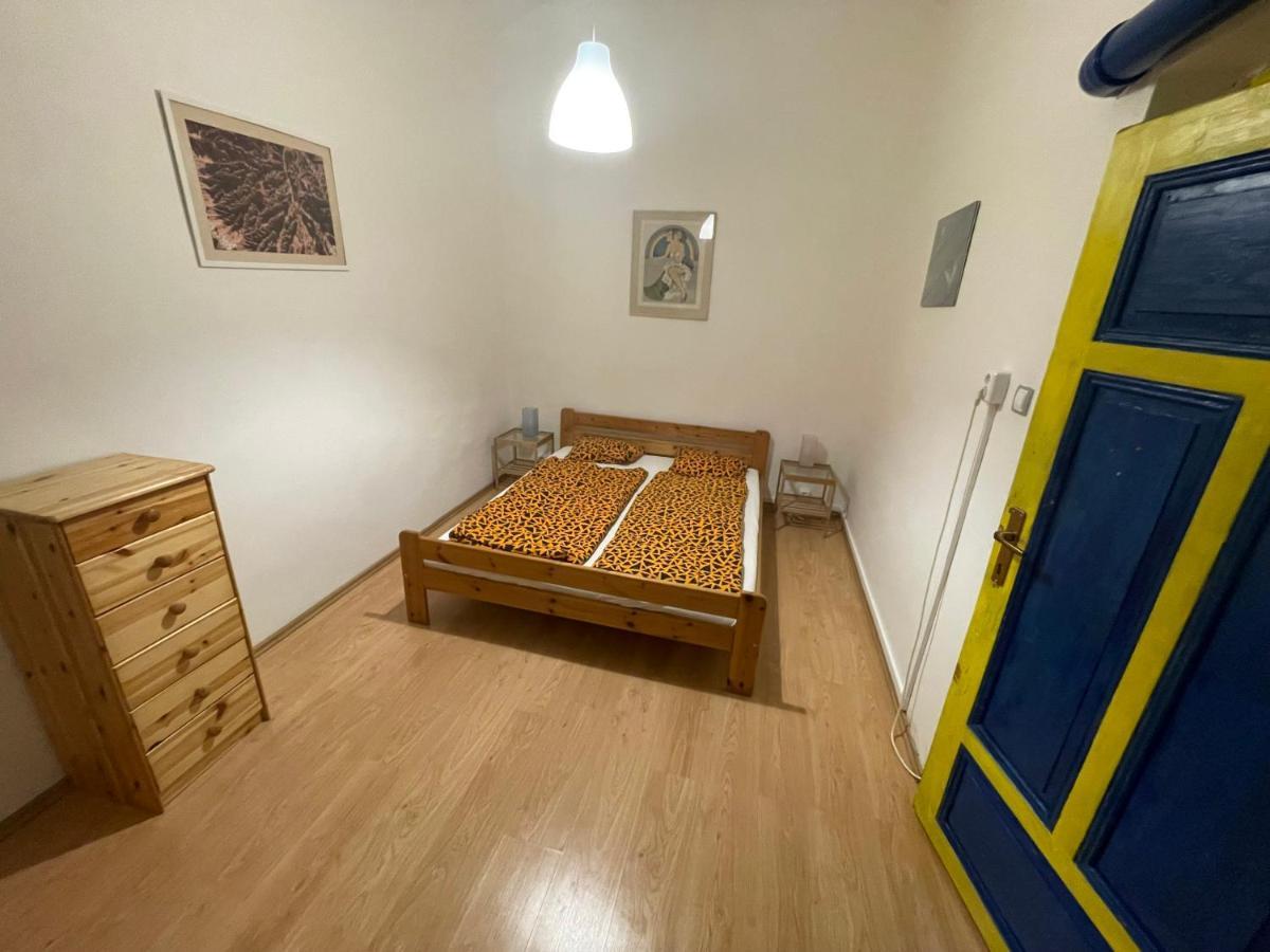 Apartment Jackie Прага Экстерьер фото