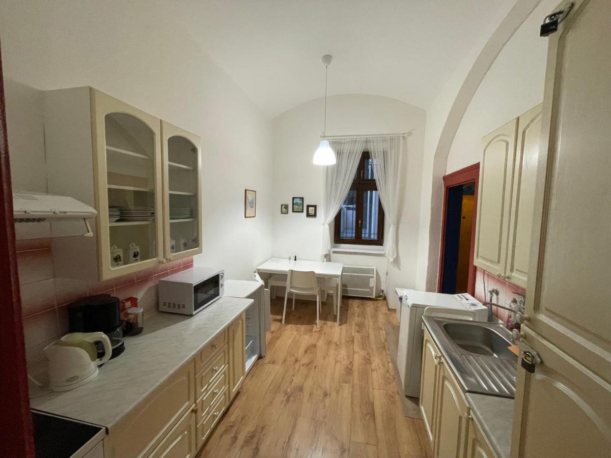 Apartment Jackie Прага Экстерьер фото